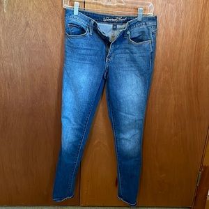 Universal thread size 4/27 jeans